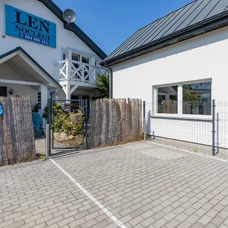 Len - Przy Samym Zejsciu Na Plaze Privatunterkunft *