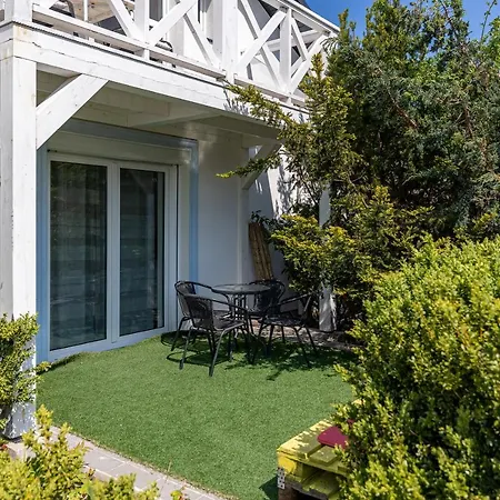 Len - Przy Samym Zejsciu Na Plaze Privatunterkunft