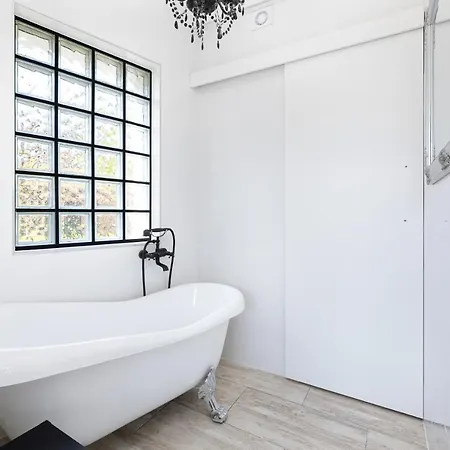 Privatunterkunft Len - Przy Samym Zejsciu Na Plaze Dziwnówek