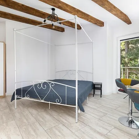 Len - Przy Samym Zejsciu Na Plaze Privatunterkunft