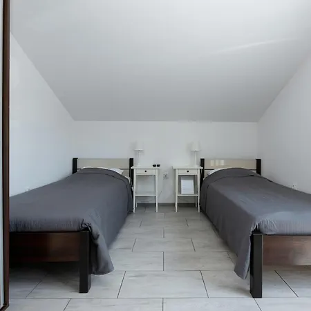 Len - Przy Samym Zejsciu Na Plaze Privatunterkunft Dziwnówek