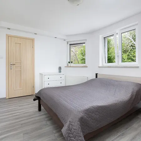 Len - Przy Samym Zejsciu Na Plaze Privatunterkunft