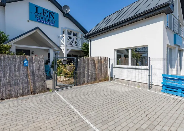 Len - Przy Samym Zejsciu Na Plaze Pansiyon *