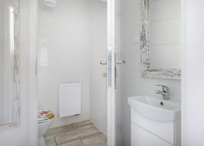 Len - Przy Samym Zejsciu Na Plaze Pansiyon Dziwnówek